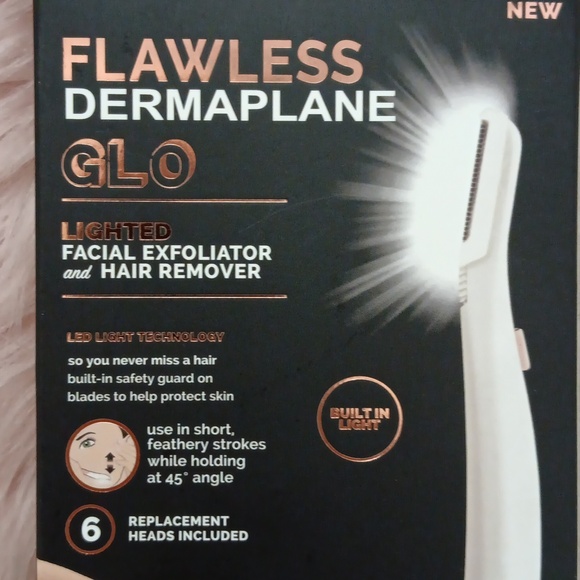 Brand New Flawless Dermaplane GLO FACIAL EXFOLIATOR - Picture 3 of 4